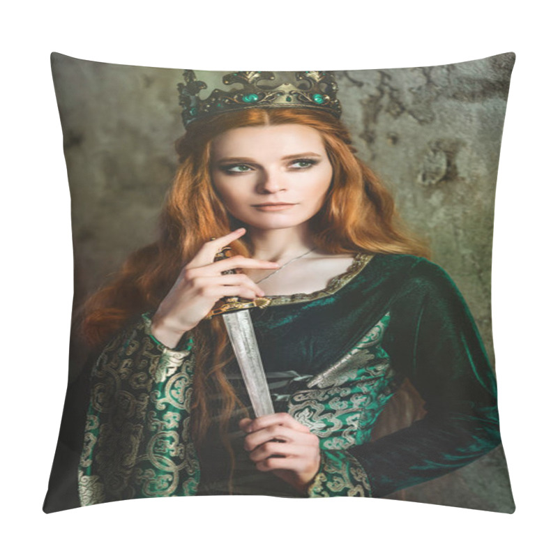 Personality  Ginger Queen Near The Castle Pillow Covers