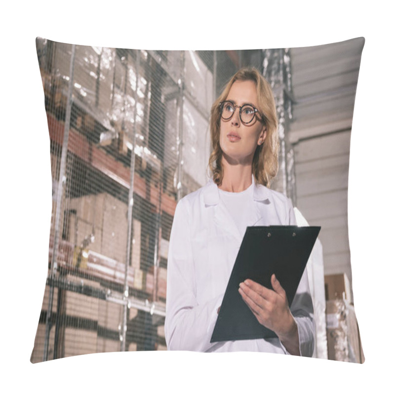 Personality  Attractive Storekeeper In Glasses Holding Clipboard And Looking Away Pillow Covers