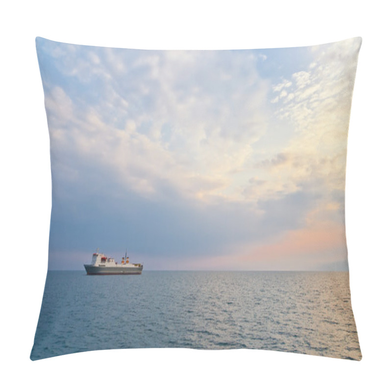 Personality  Big Ship Leaves In The Sea Pillow Covers