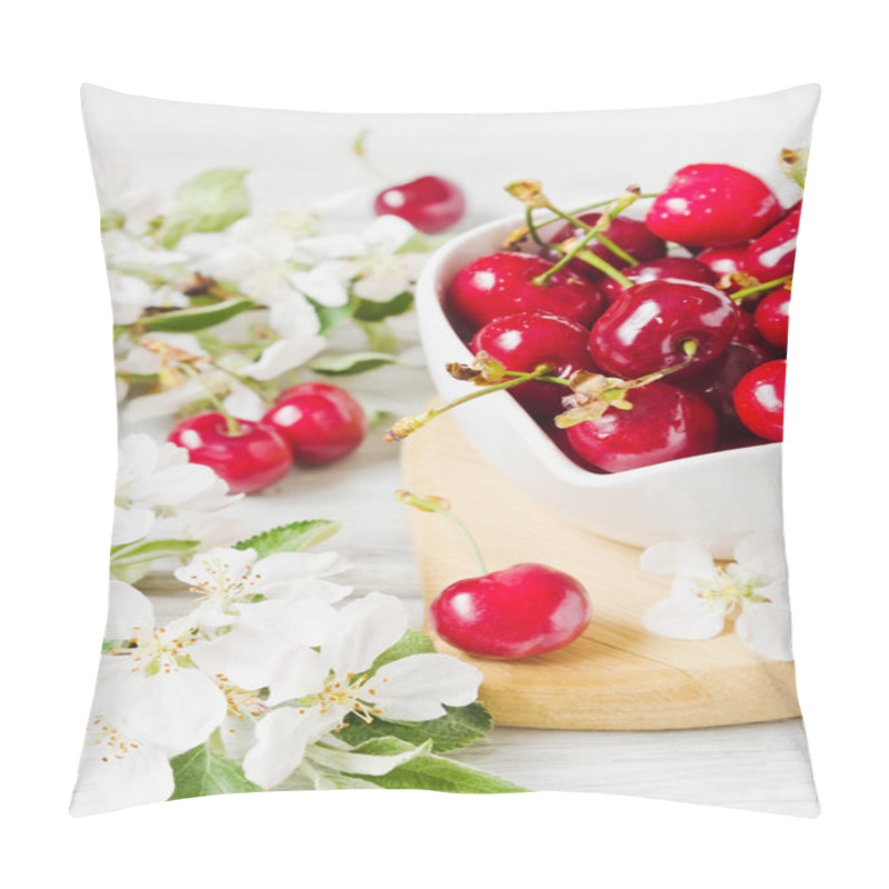 Personality   Ripe Cherries In A Bowl Pillow Covers