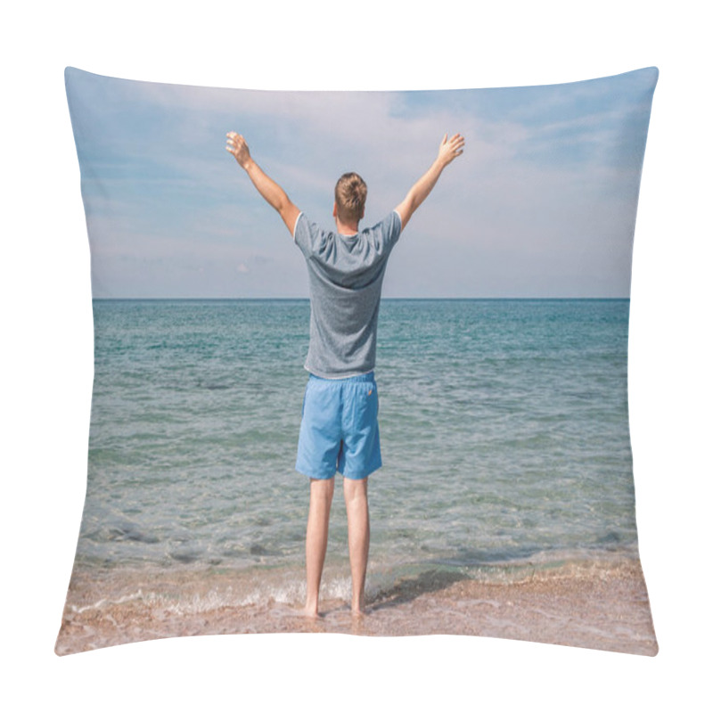 Personality  Young Man In A T-shirt On The Seashore And Looks At The Sea, Back View Pillow Covers