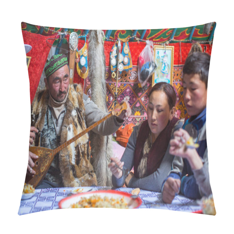 Personality  SAGSAI, BAYAN-OLGIY, MONGOLIA - SEP 28, 2017: Kazakh Family Of Hunters With Golden Eagles Inside The Mongolian Yurt. In Bayan-Olgii Province Is Populated Mainly By Kazakhs (88,7%) Pillow Covers