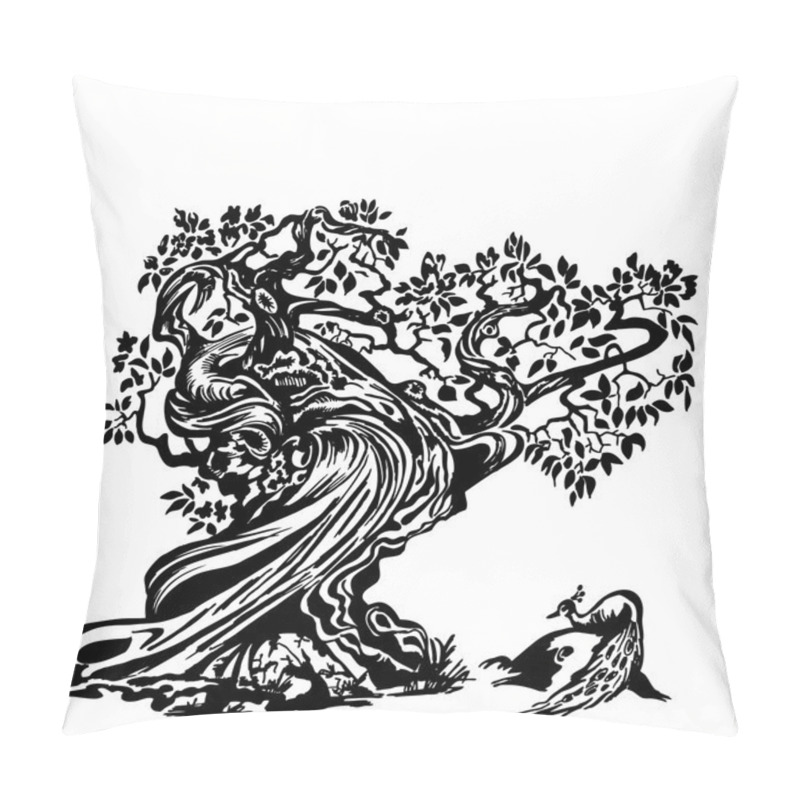 Personality  Peacock On The Tree Pillow Covers