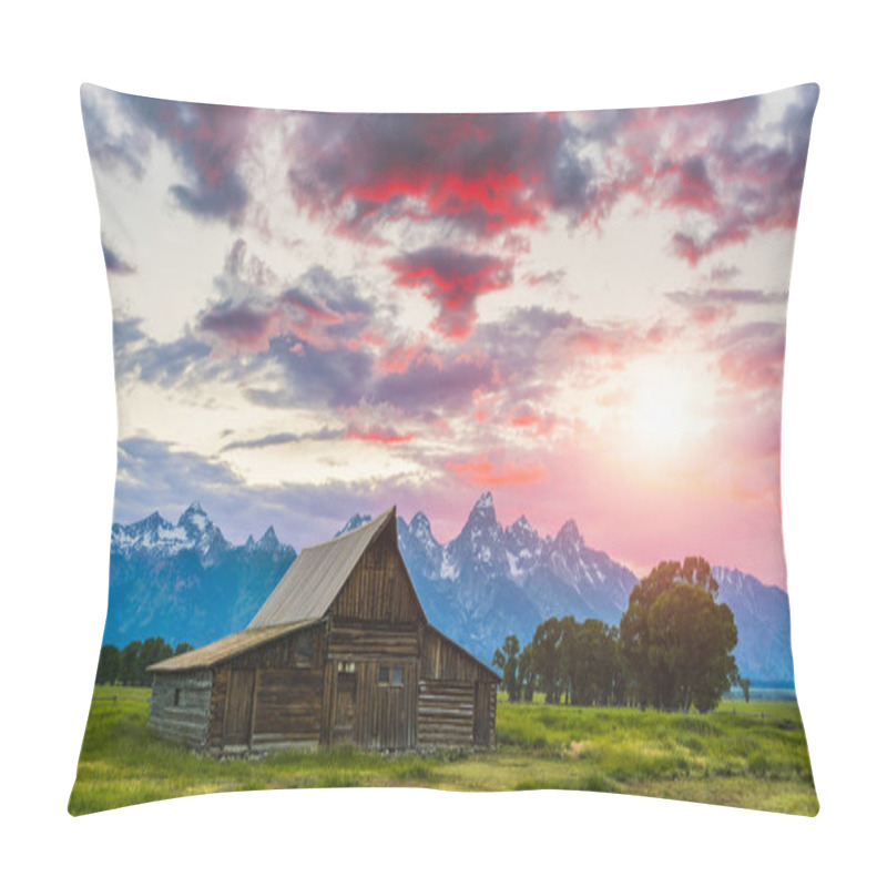 Personality  Grand Teton National Park On The Day With Reflection In River. Pillow Covers