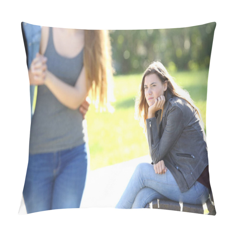 Personality  Envious Girl Looking At A Couple Walking Pillow Covers