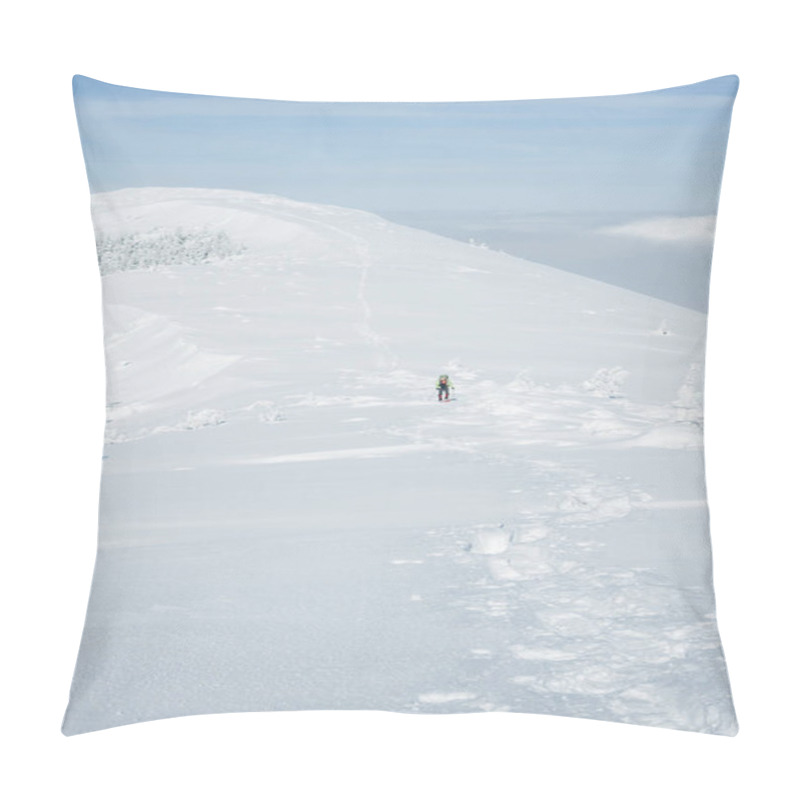 Personality  Mountaineer Pillow Covers