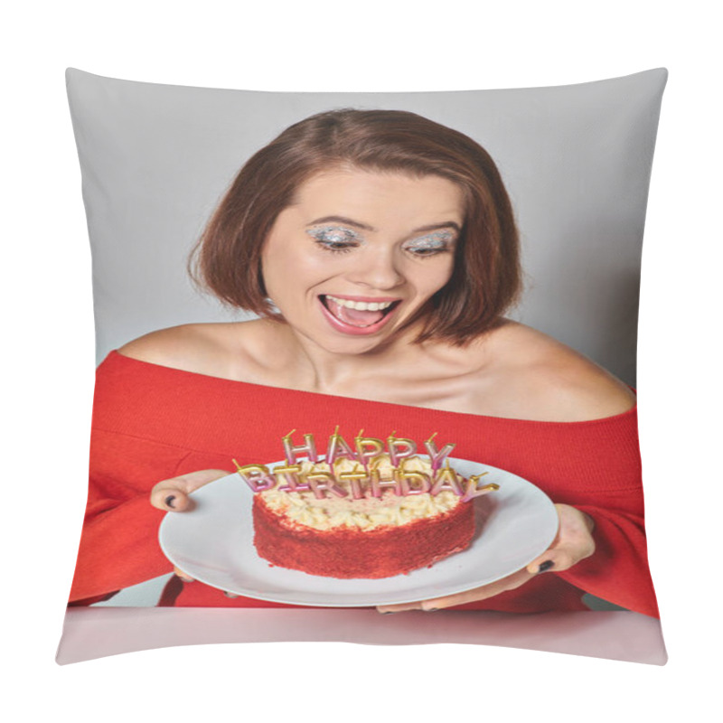 Personality  Thrilled Woman In Red Attire Looking At Bento Cake With Happy Birthday Candles On Grey Background Pillow Covers