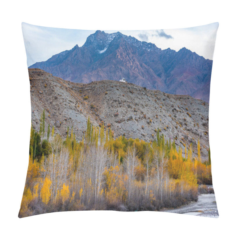 Personality  Leh City Is A Town In The Leh District Of The Indian State Of Jammu And Kashmir. It Was The Capital Of The Himalayan Kingdom Of Ladakh. Pillow Covers