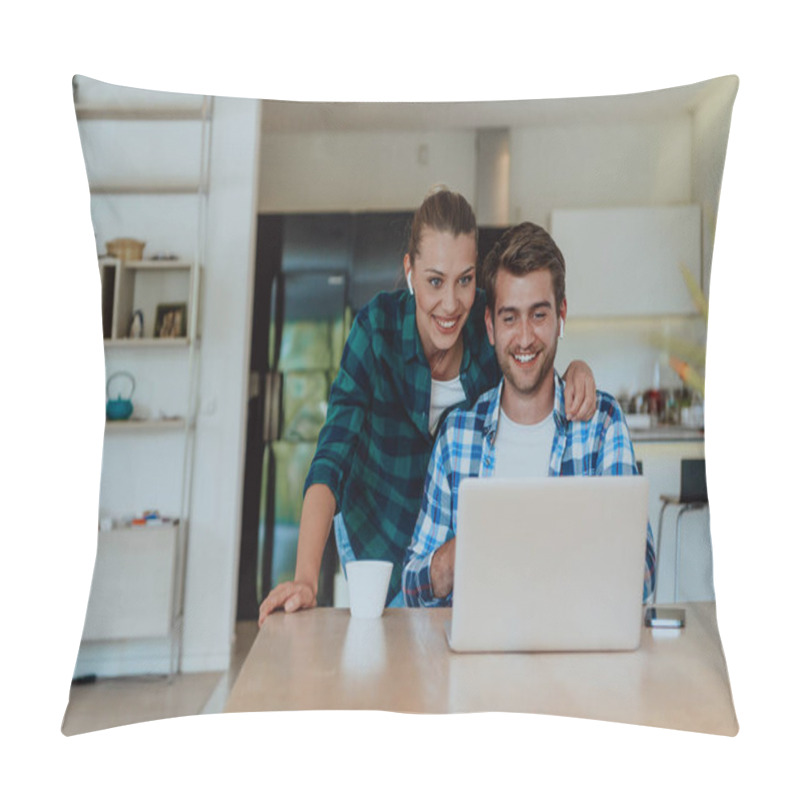 Personality  A Young Married Couple Is Talking To Parents, Family And Friends On A Video Call Via A Laptop While Sitting In The Living Room Of Their Modern House. Pillow Covers