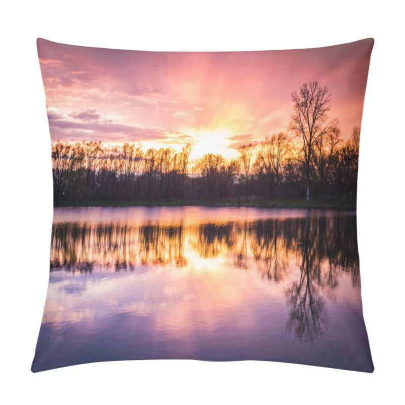 Personality  Sunset On The Lake Pillow Covers