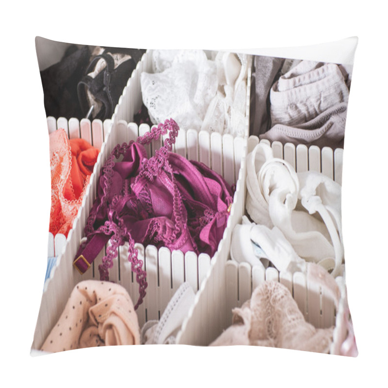 Personality  Female Linen In The Shelf Pillow Covers