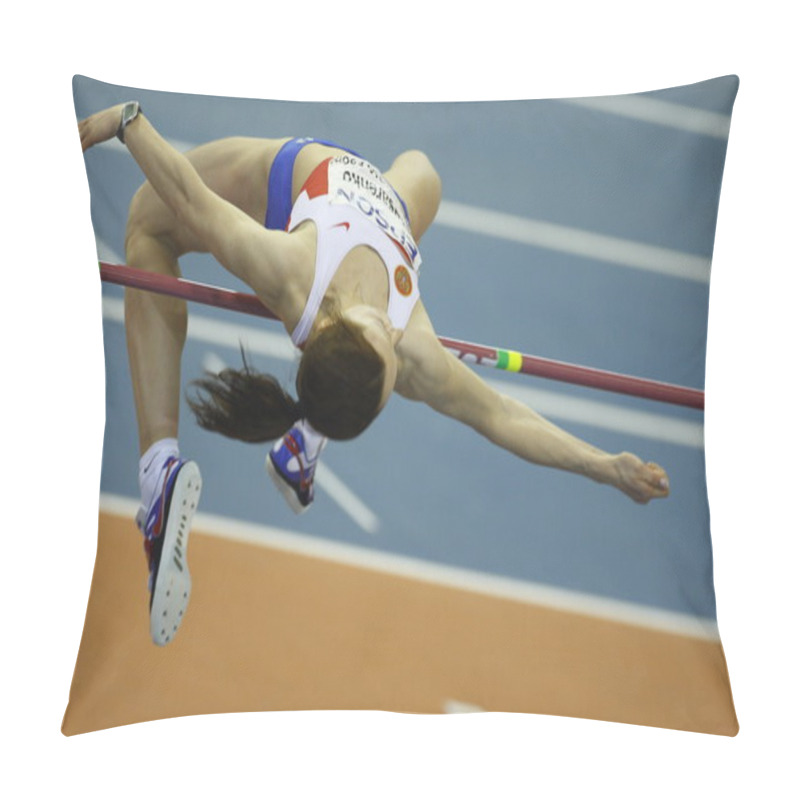 Personality  Elena Slesarenko Competes In Women's High Jump Final Pillow Covers