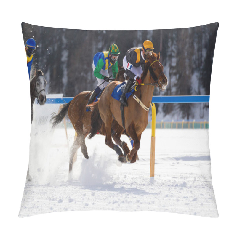 Personality  White Turf - Horse Race (Swiss) Pillow Covers