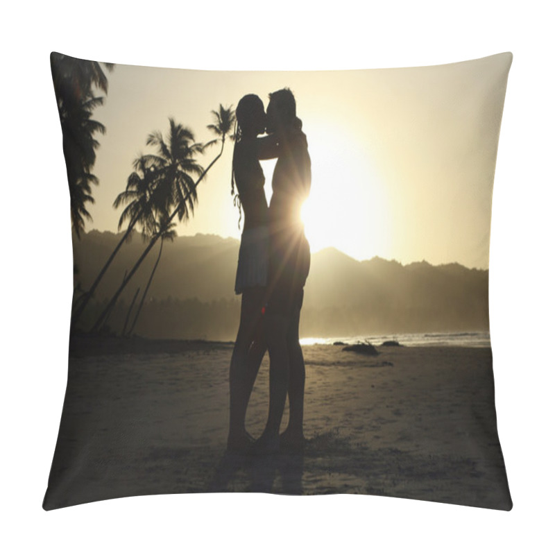 Personality  Silhouette Kissing Couple Pillow Covers