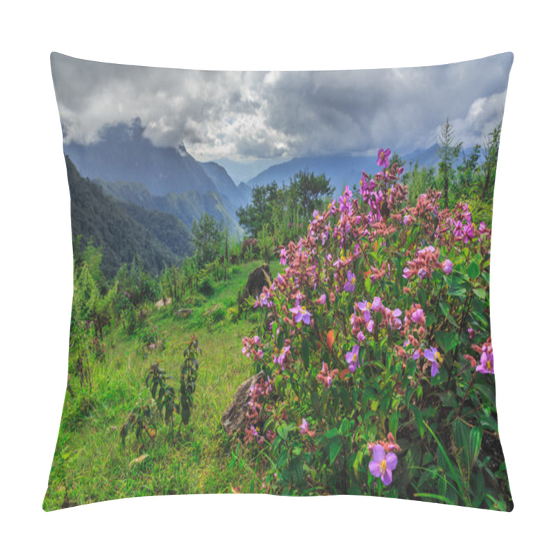 Personality  Flowers Vietnam Pillow Covers