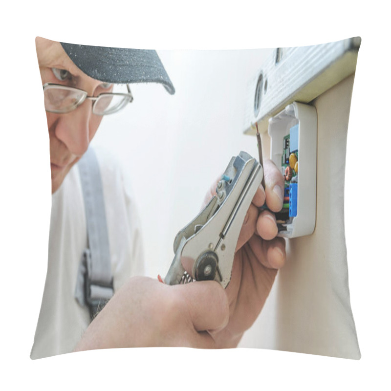 Personality  Installing A Programmable Room Thermostat. Pillow Covers