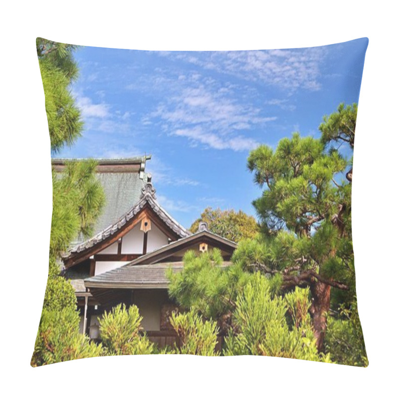 Personality  A Serene Photograph Of A Traditional Japanese Temple Surrounded By Lush Greenery And A Beautifully Landscaped Zen Garden. A Tranquil Stone Path Leads Through The Garden, Creating A Peaceful And Harmonious Atmosphere. Pillow Covers