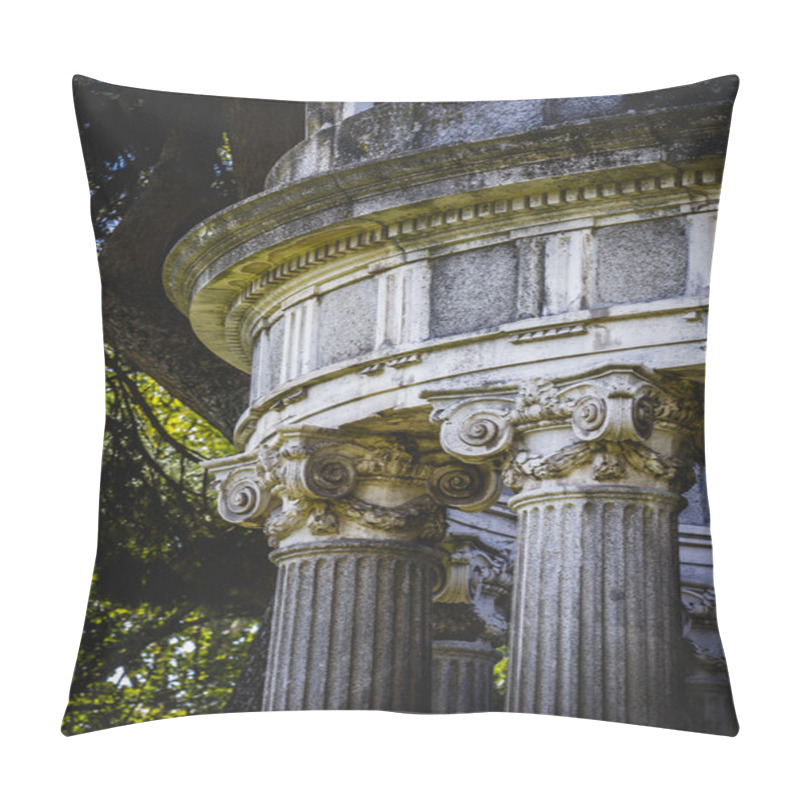 Personality  Greek-style Columns Pillow Covers