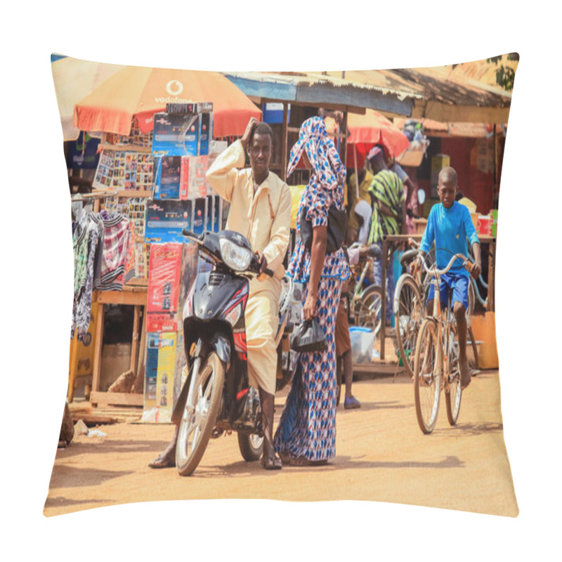 Personality  Tamale, Ghana - April 07, 2022: African Road With Local Ghana People On Vehicle In Tamale City Pillow Covers