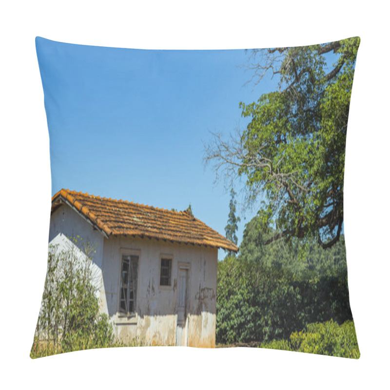 Personality  Rural Farm In The World, Small House, Coffee Plantation And Big Tree  Pillow Covers