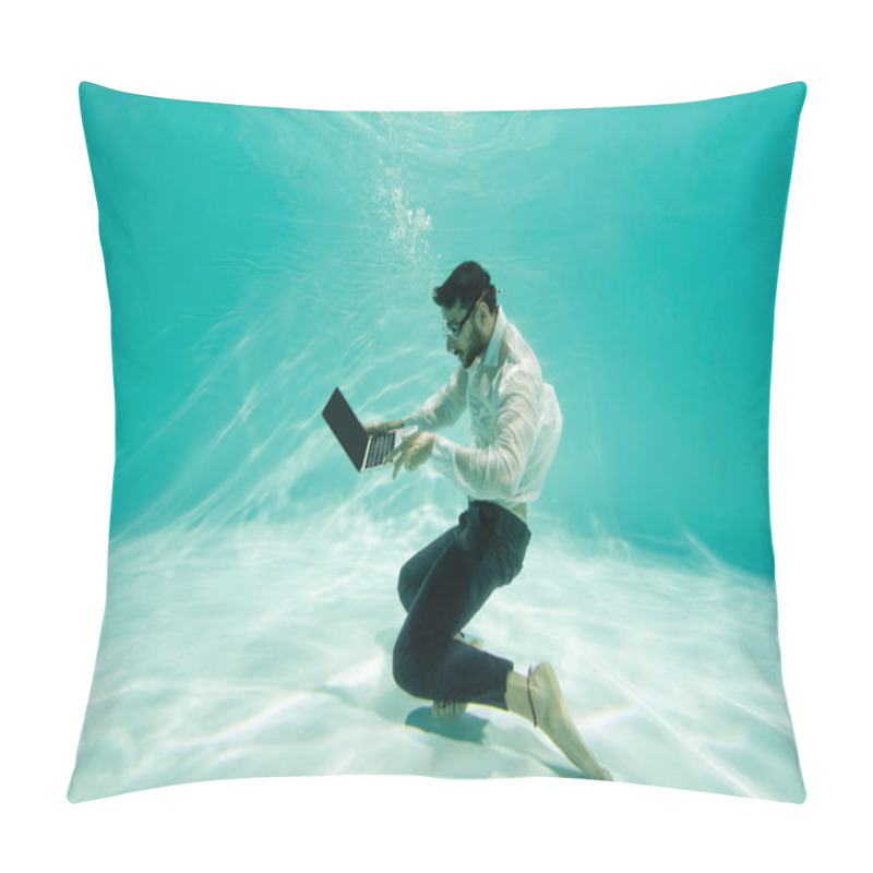 Personality  Muslim Manager In Formal Wear And Goggles Using Laptop Underwater  Pillow Covers