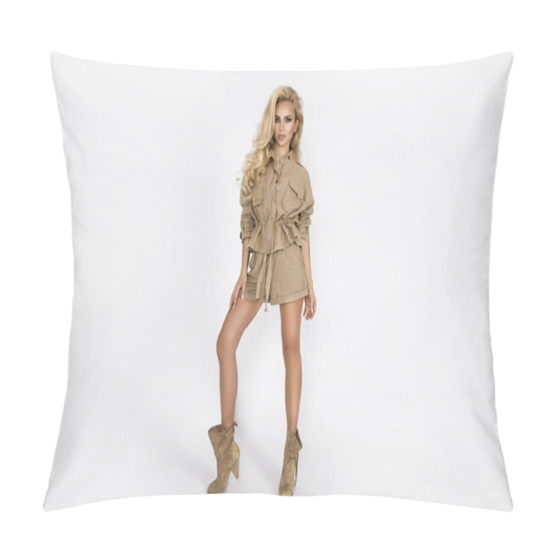 Personality  Young Fashion,stylish Smiling Blond Woman In The Studio. Fashion Trend Apparel, Safari Style, Summer Outfit, White Background, Looking Forward - Image Pillow Covers