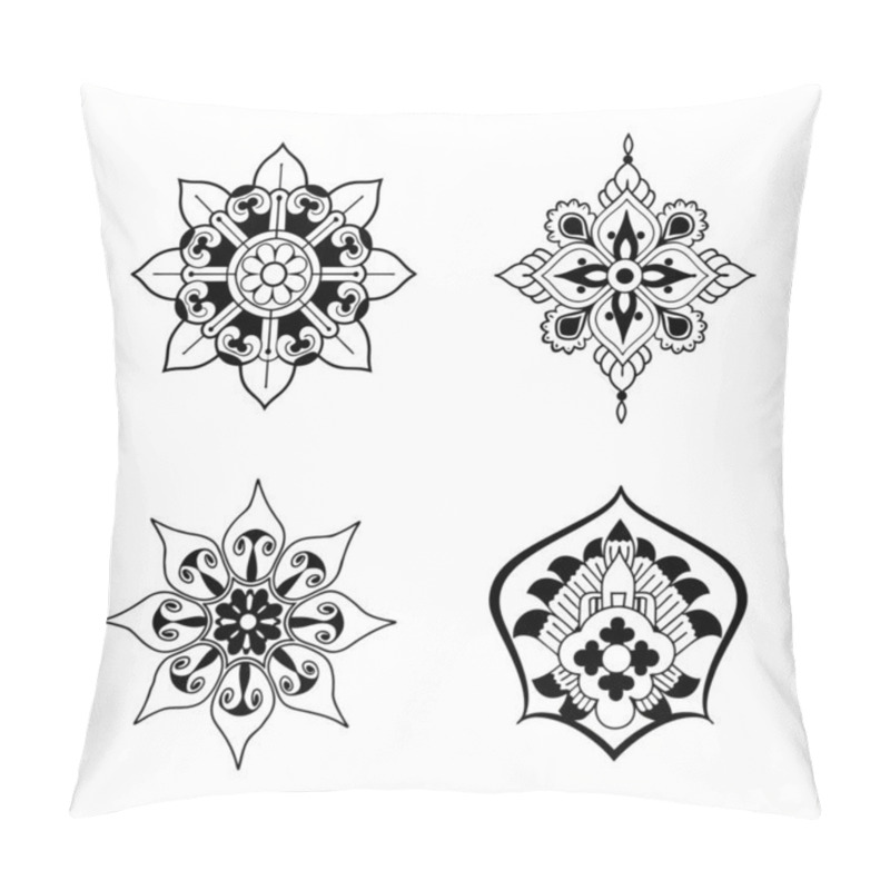 Personality  Indian Traditional Mandala Artwork. Perfect For Use In Creative Projects, Including Wall Art, Tattoos, Yoga-themed Designs, Meditation Visuals, And Digital Or Print Publications. Pillow Covers