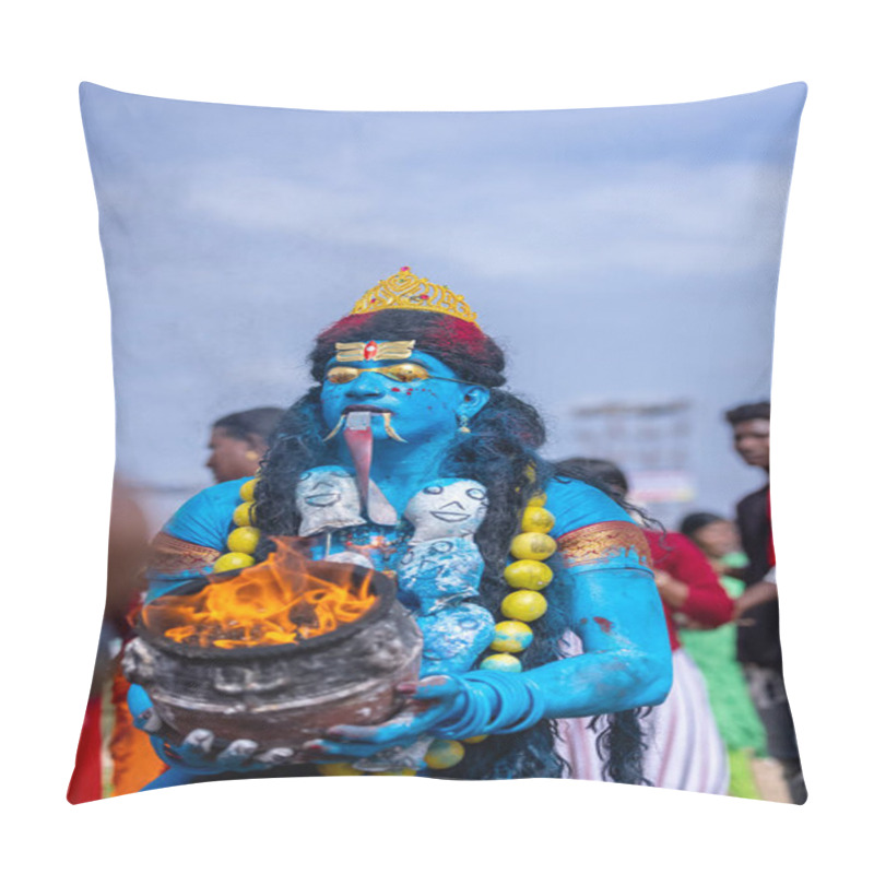 Personality  Kulashekharapatnam, Tamilnadu, India - October 11 2024: Kulasai Dasara Cult Festival Pillow Covers