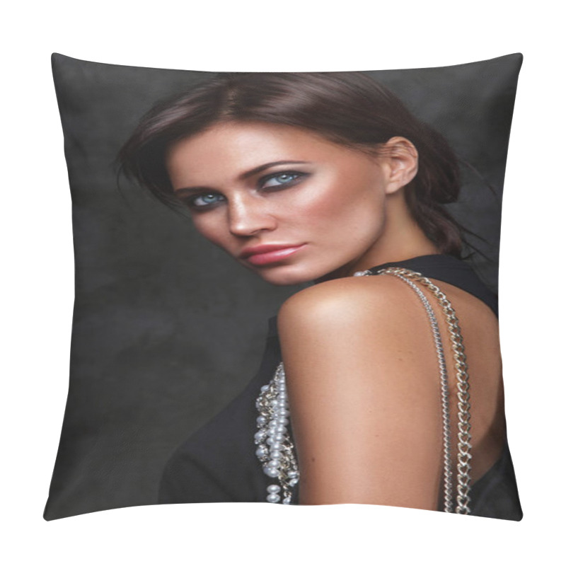 Personality  Beautiful Young Slim Tanned Woman With Smoky Eye Make-up Pillow Covers