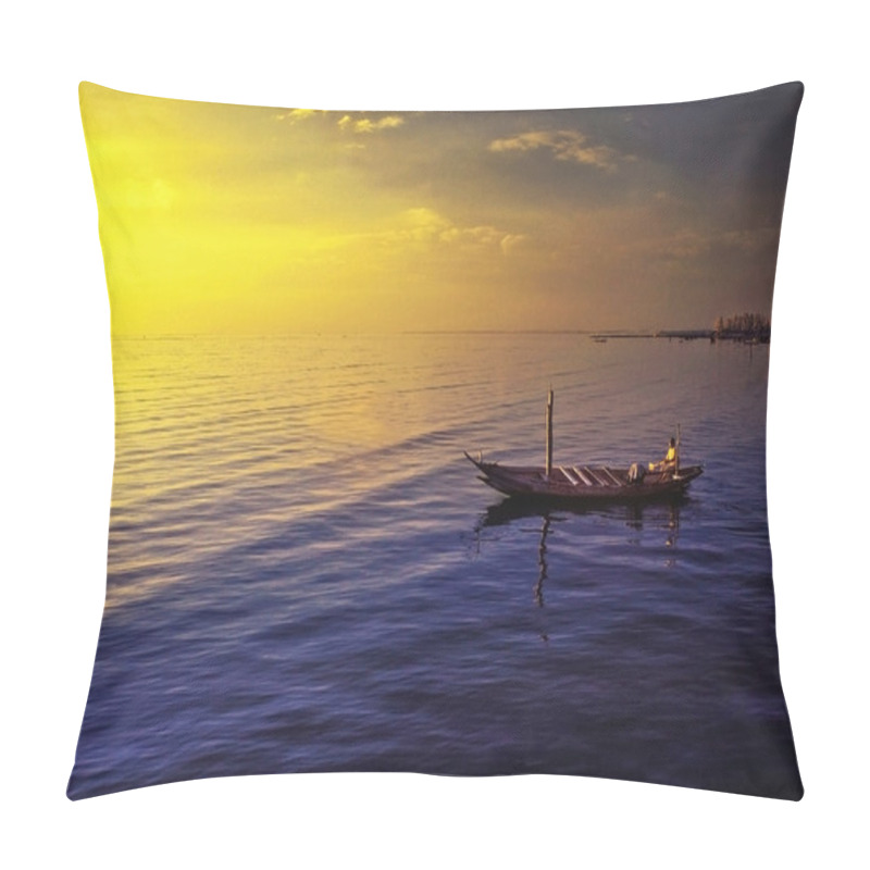 Personality  Fisherman's Morning Activity On The Boat Pillow Covers