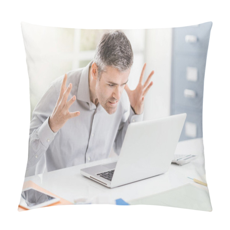 Personality  Computer Problems Pillow Covers