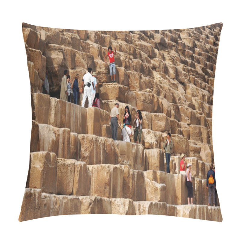 Personality  The Great Pyramids In Giza Pillow Covers