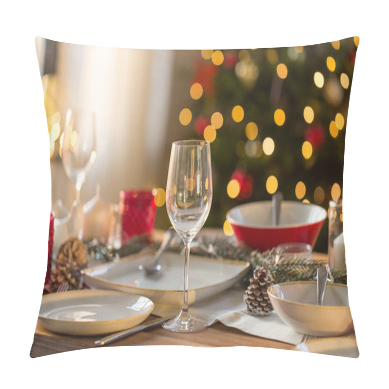 Personality  Table Setting For Christmas Dinner At Home Pillow Covers