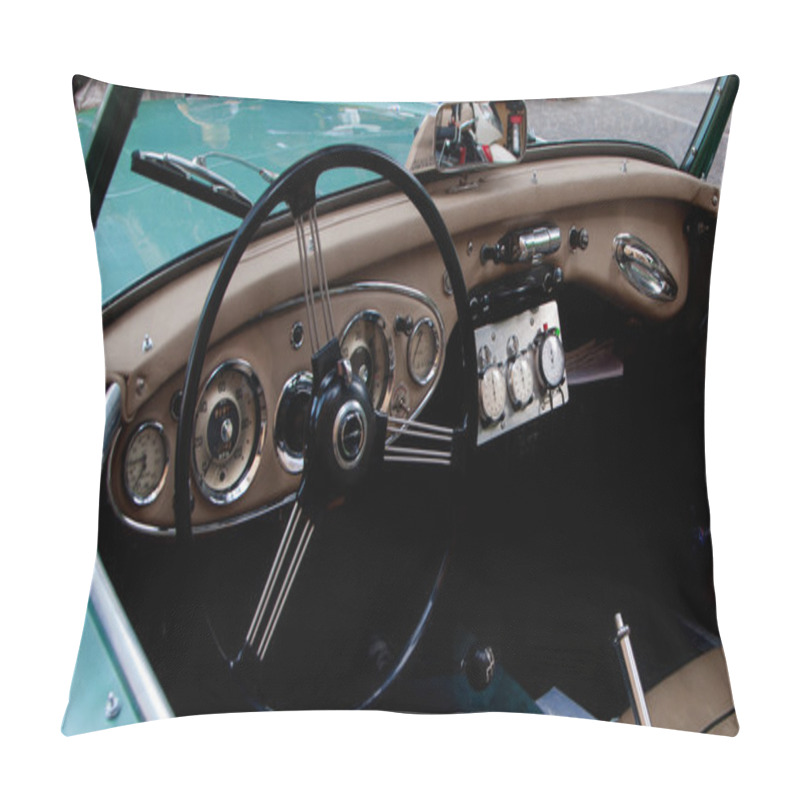 Personality  Detail Old Car Steering Wheel MERCEDES Pillow Covers