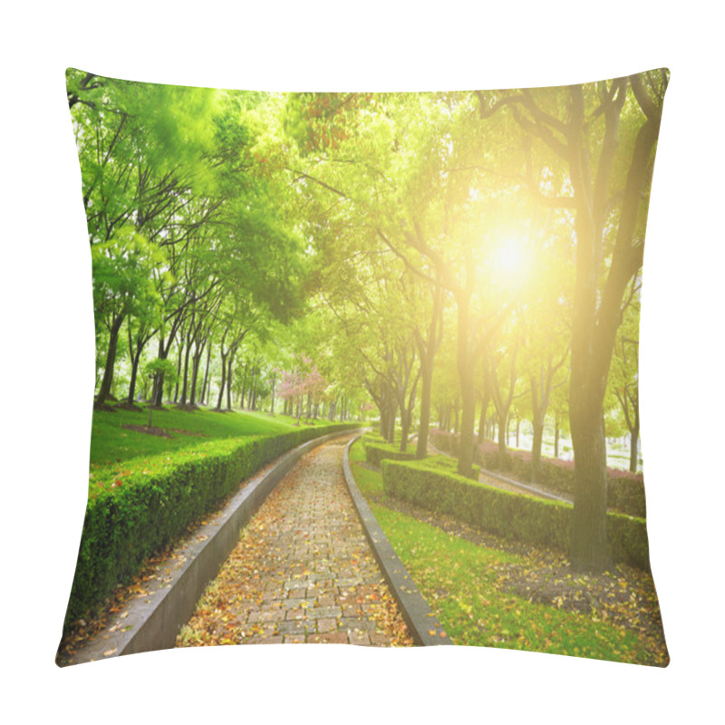 Personality  Green City Park Pillow Covers