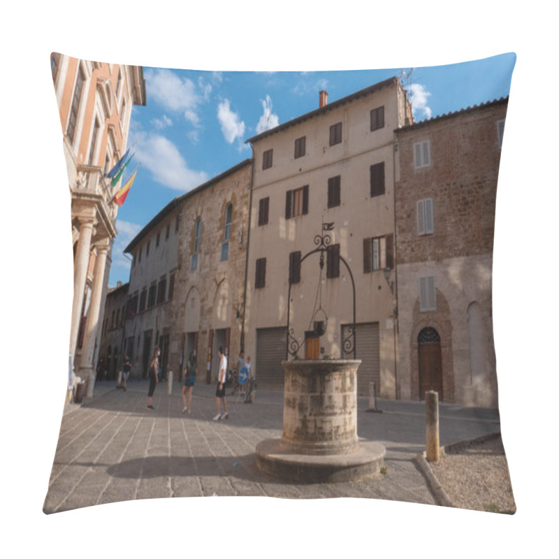 Personality  San Quirico DOrcia Is A Picturesque Medieval Town Nestled In The Heart Of Tuscany, Surrounded By Rolling Hills, Cypress-lined Roads, And Golden Fields. Pillow Covers