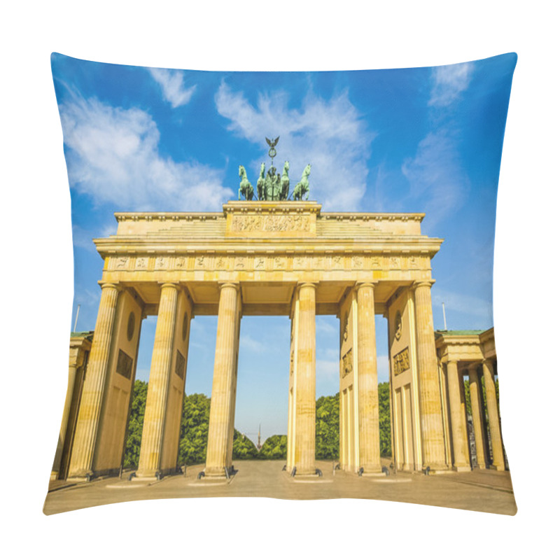 Personality  Brandenburger Tor Berlin HDR Pillow Covers