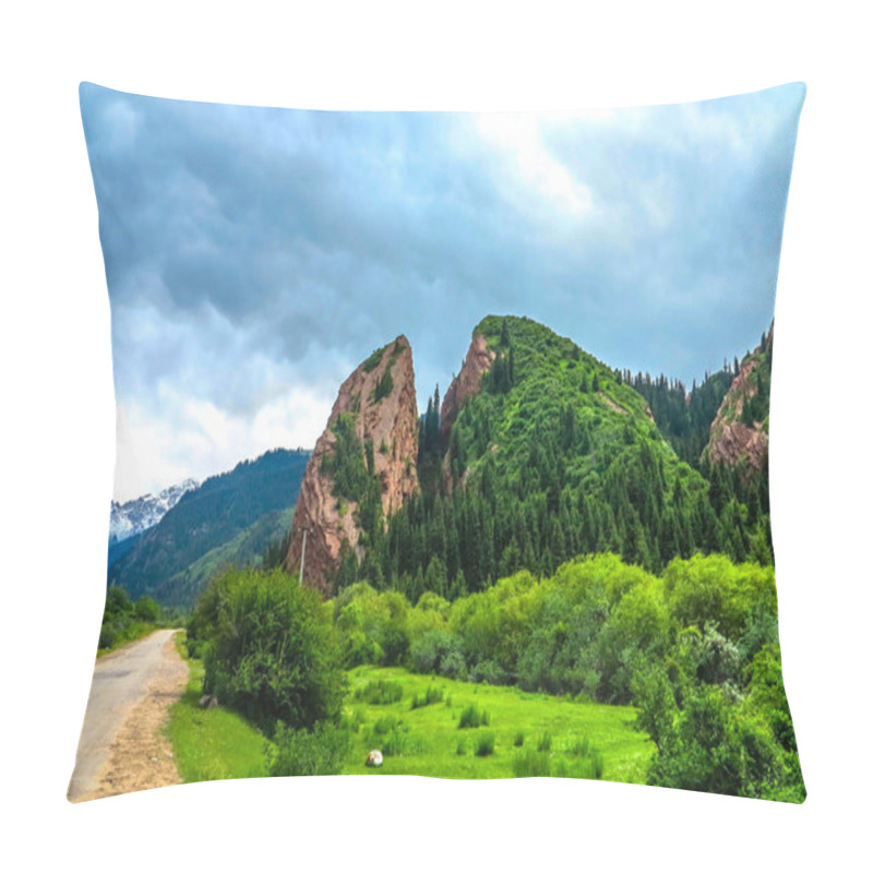 Personality  Jeti Oguz Resort Landscape With Broken Heart Rock Terskey Ala Too Mountain Range Car Road Track Pillow Covers