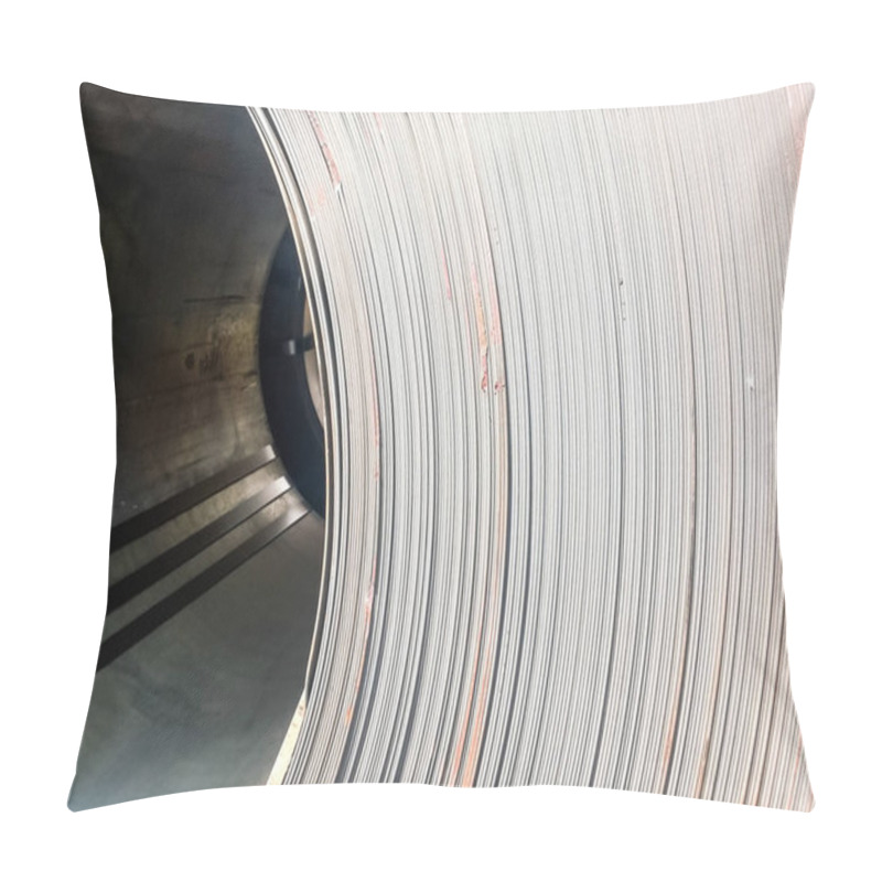 Personality  Steel Sheets Rolled Up Into Rolls. Export Steel. Packing Of Stee Pillow Covers