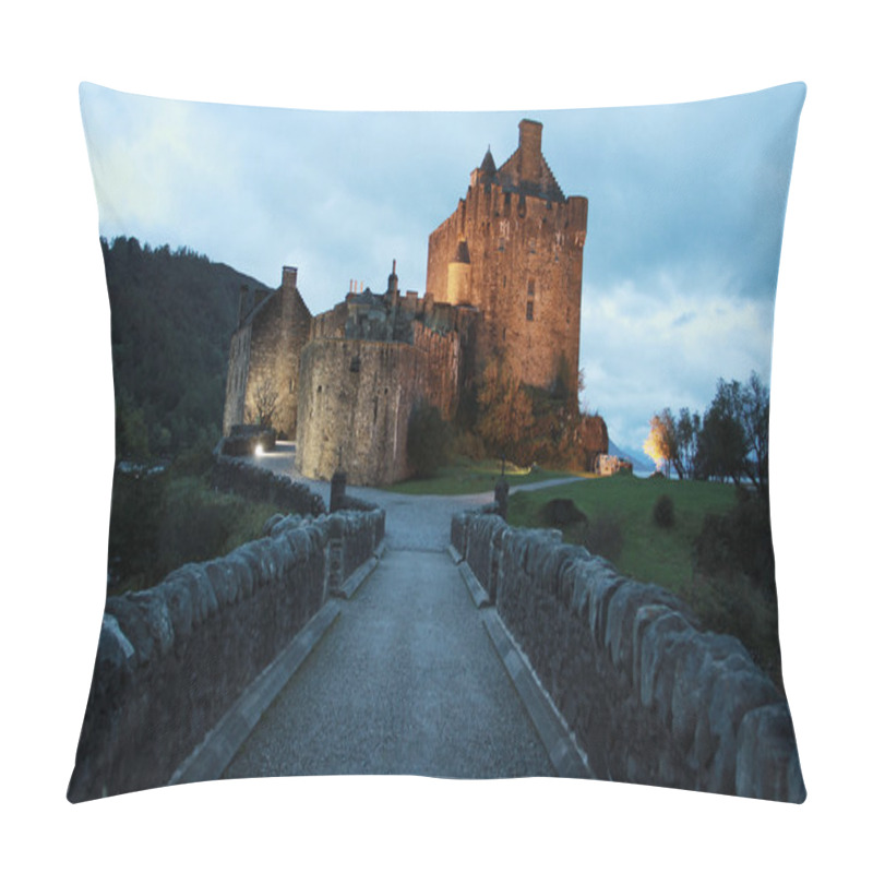 Personality  Eilean Donan Castle Pillow Covers