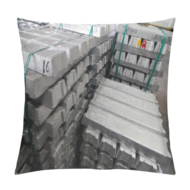 Personality  Lead As A Raw Material, Common And Durable Material In The Industrial Production Pillow Covers