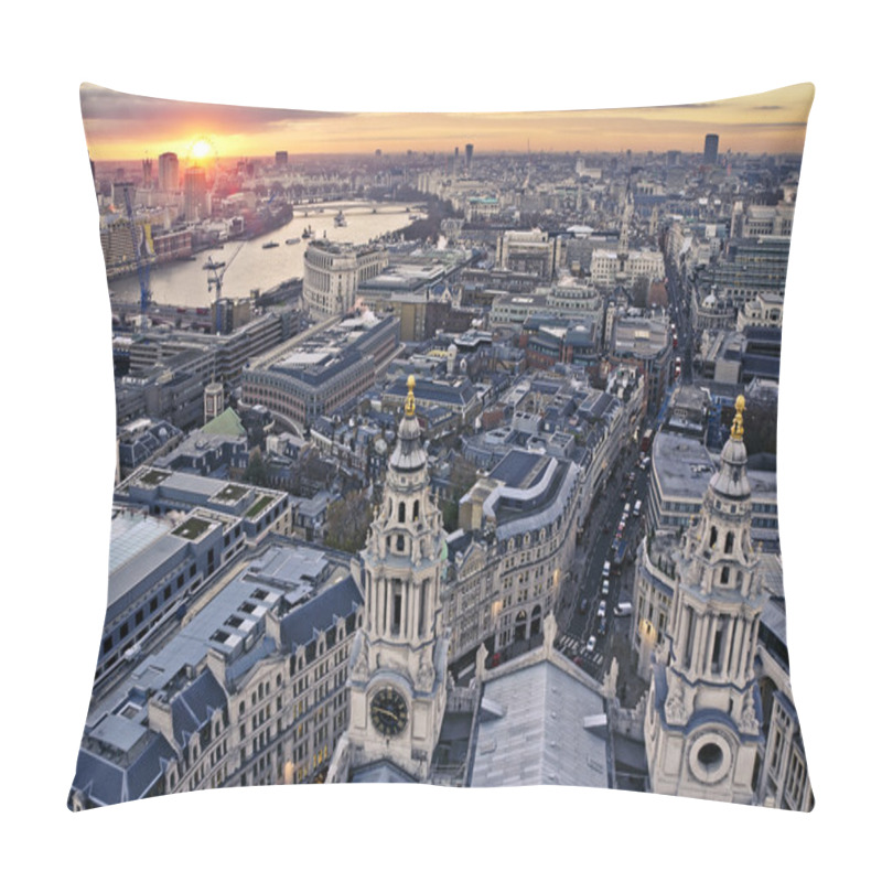 Personality  City Of London Pillow Covers