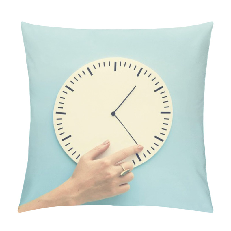 Personality  Clock Time And Puntual Circle Pillow Covers