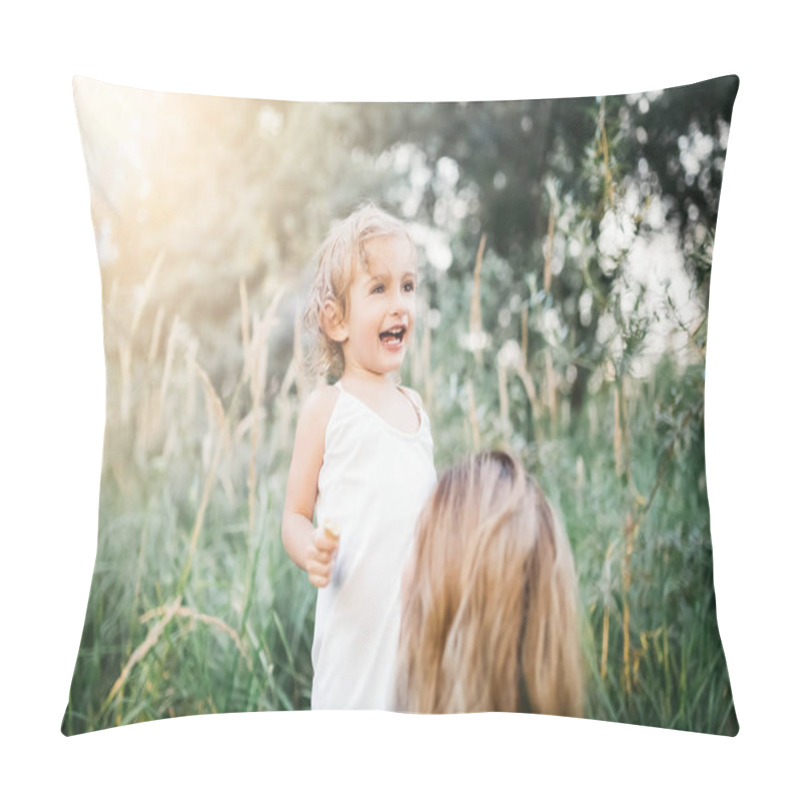 Personality  Smiling Adorable Daughter And Mother In Green Grass Pillow Covers