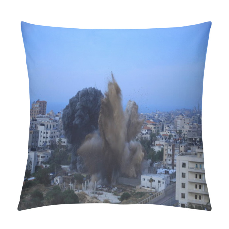 Personality  Gaza Under Attaks In Ramdan Month Pillow Covers