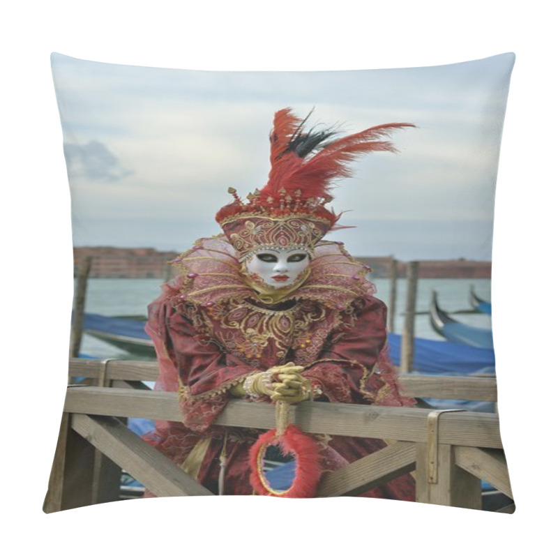 Personality  Venice. Carnival. Masks. Costumes Pillow Covers