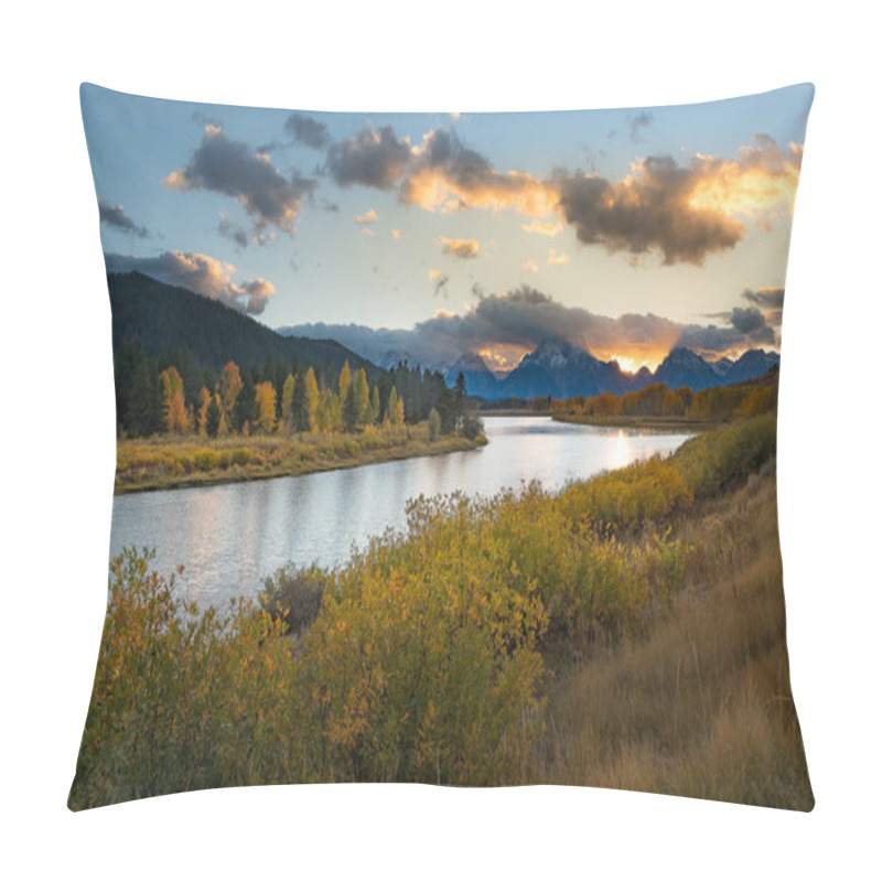 Personality  Oxbow Bend Point Pillow Covers