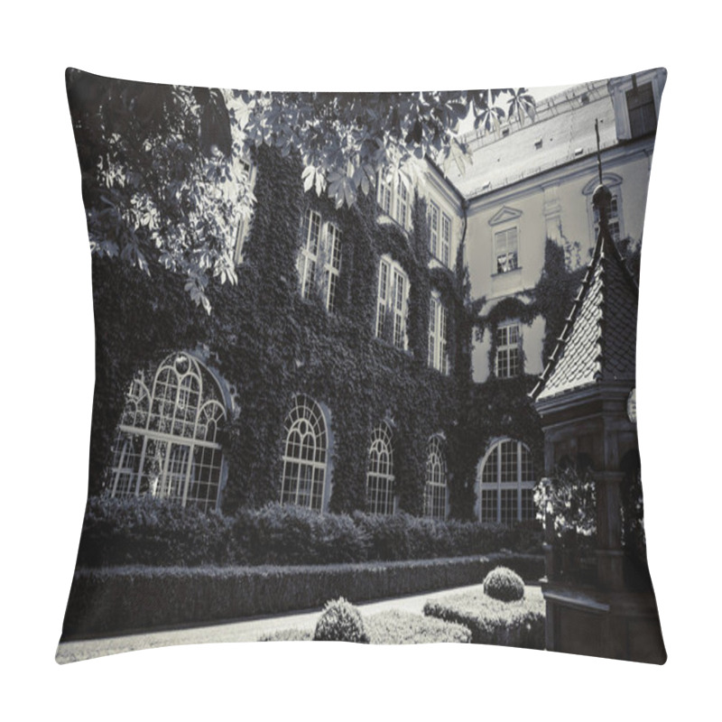 Personality  The Architecture Of The Old Polish City. Wroclaw Pillow Covers