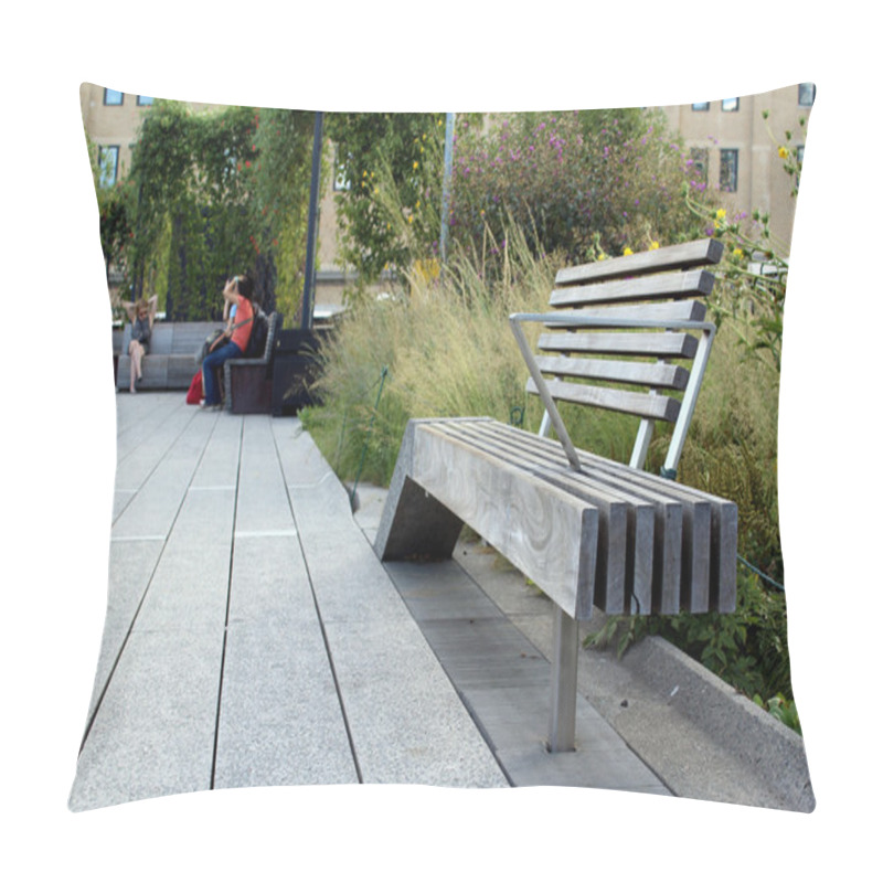 Personality  High Line. New York City. Elevated Pedestrian Park Pillow Covers