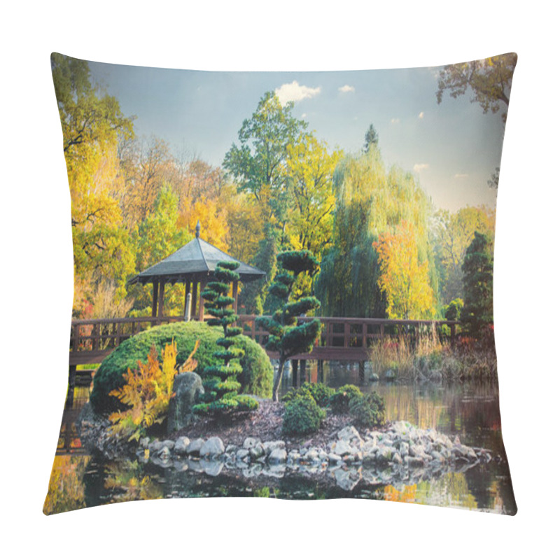 Personality  Japanese Garden In Autumn Pillow Covers